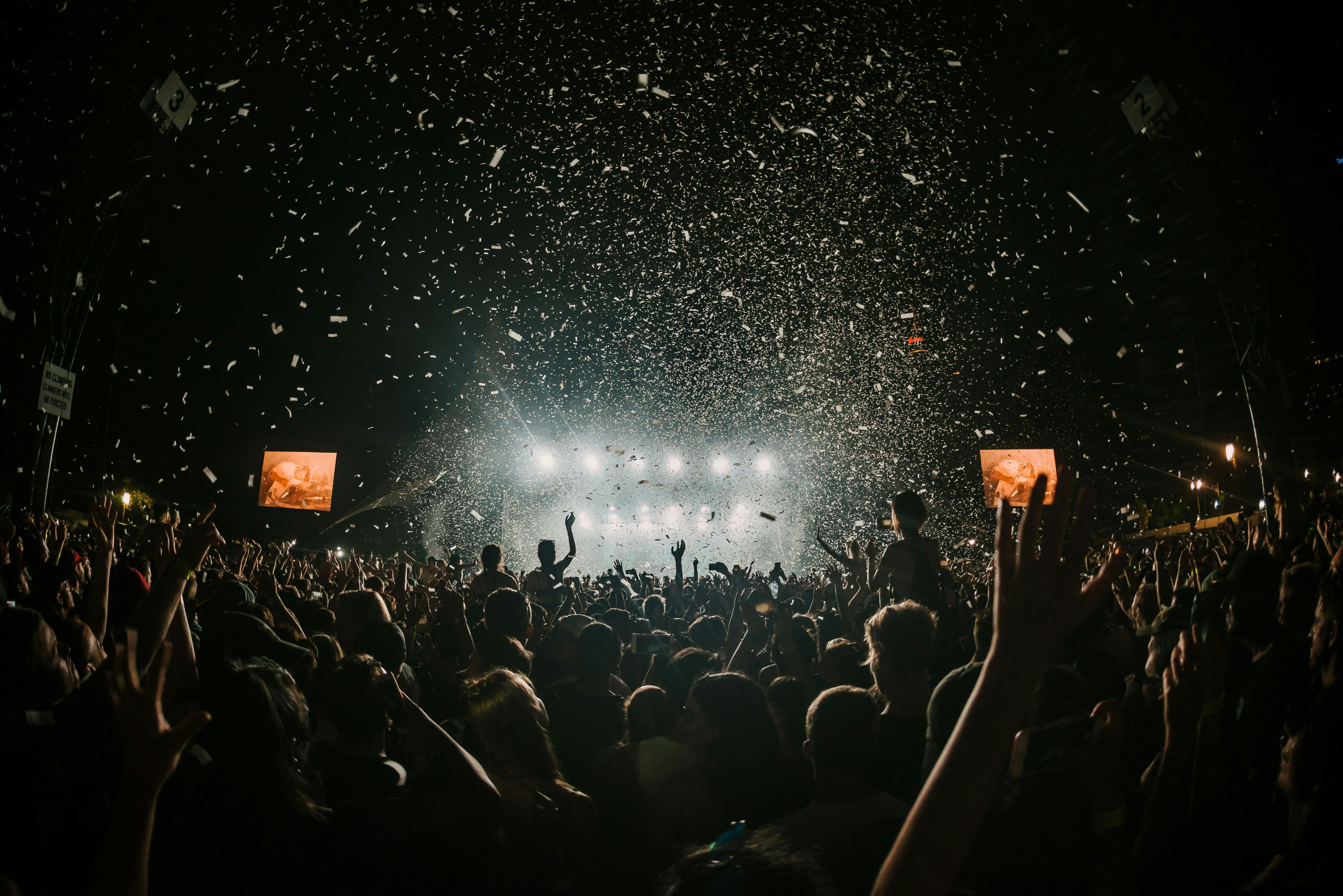 Image article 🎧 Festivals 2025 : Le grand bouleversement silencieux